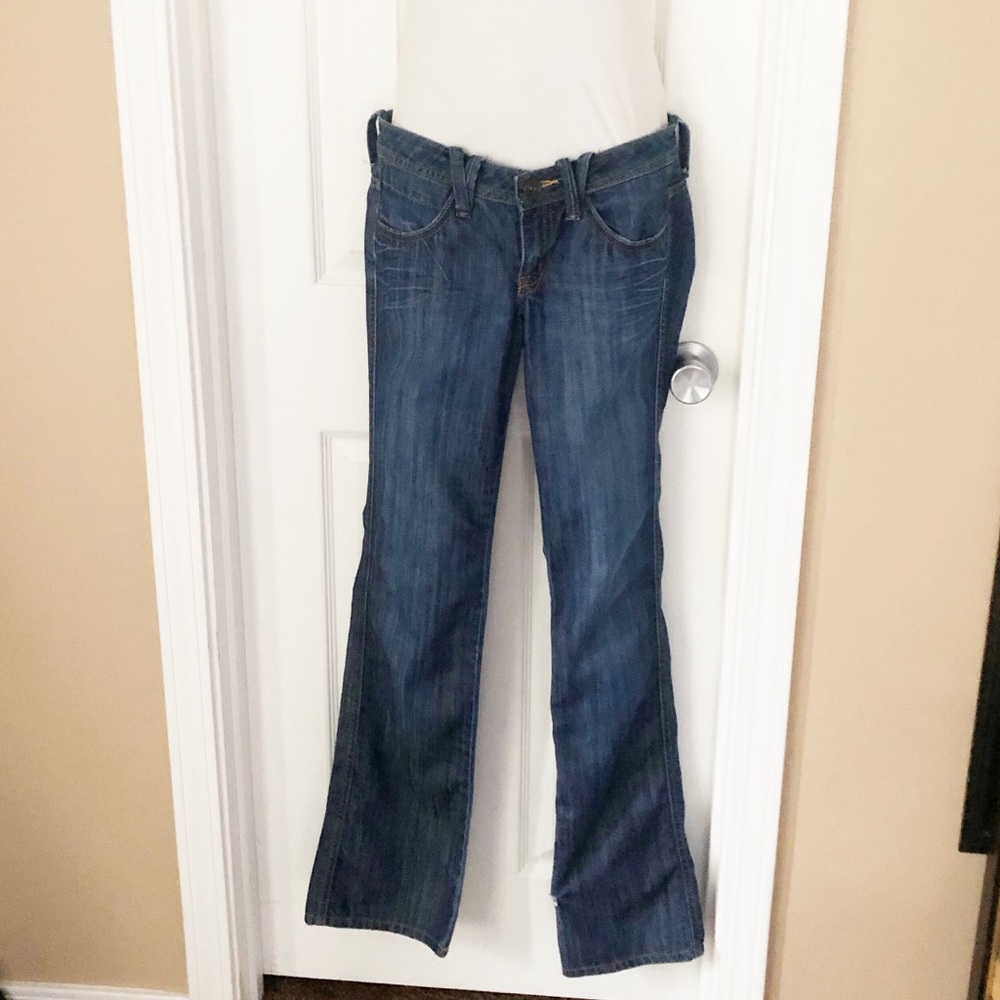 🤚 MNG jean size 4